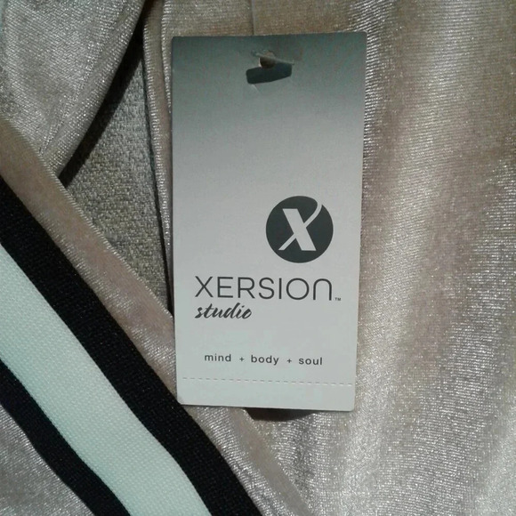 Xersion NWT Women's Pink Long Sleeve Velour Shimmer Shirt Size Small - Picture 7 of 9